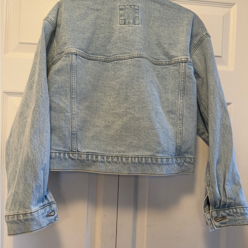 Abercrombie & Fitch Blue and White Denim Jacket - Picture 3 of 3